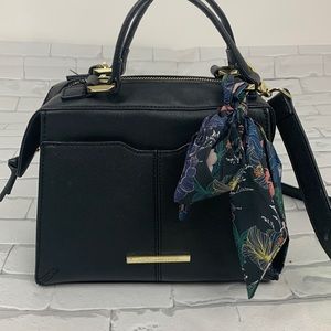 Steve Madden satchel crossbody bag Black Strap Ribbon Gold zipper lined